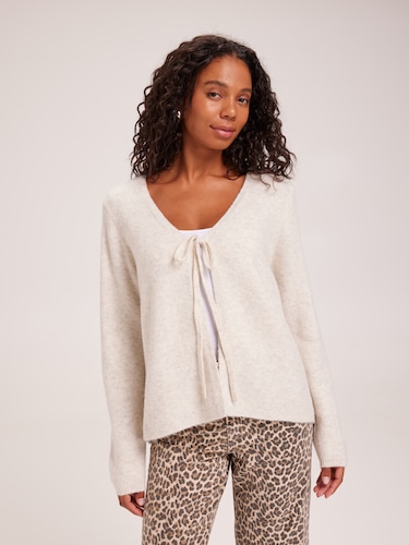 Curve Alba Tie Front Cardi                                                                                                      