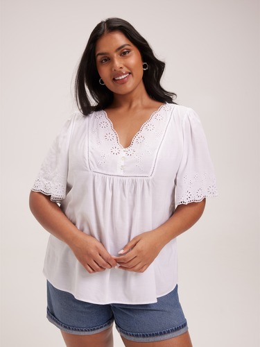Curve Lillia Button Front Top                                                                                                   