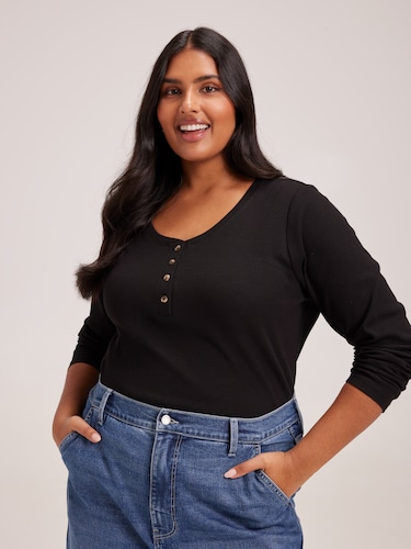 Curve Evie Long Sleeve Henley Waffle Top                                                                                        