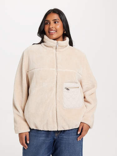 Curve Teddy Jacket                                                                                                              