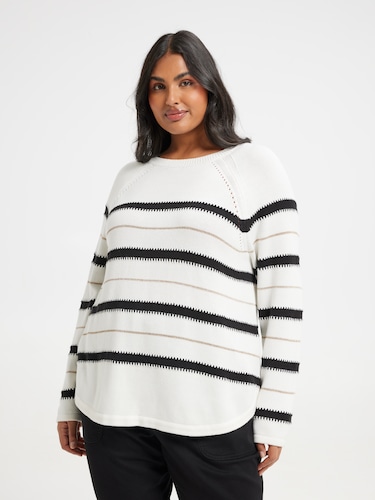 Curve Millie Scoop Hem Pullover                                                                                                 