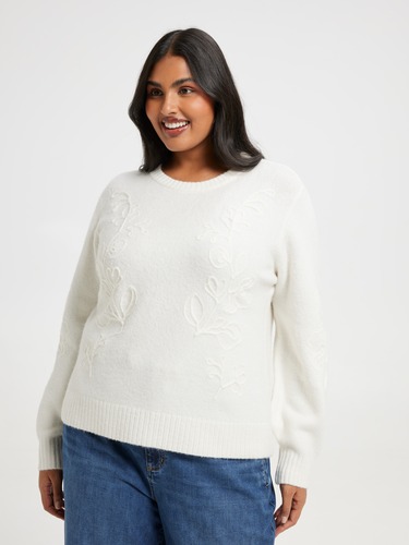 Curve Annabelle Flower Embroidery Pullover                                                                                      