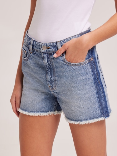Originals Side Stripe Fray Hem Short                                                                                            