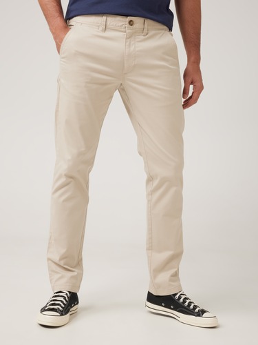 Summer Easy Chino                                                                                                               
