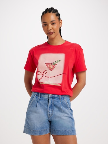 Antonia Oversized Graphic Tee                                                                                                   