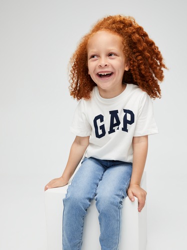 Junior Arch Tee                                                                                                                 