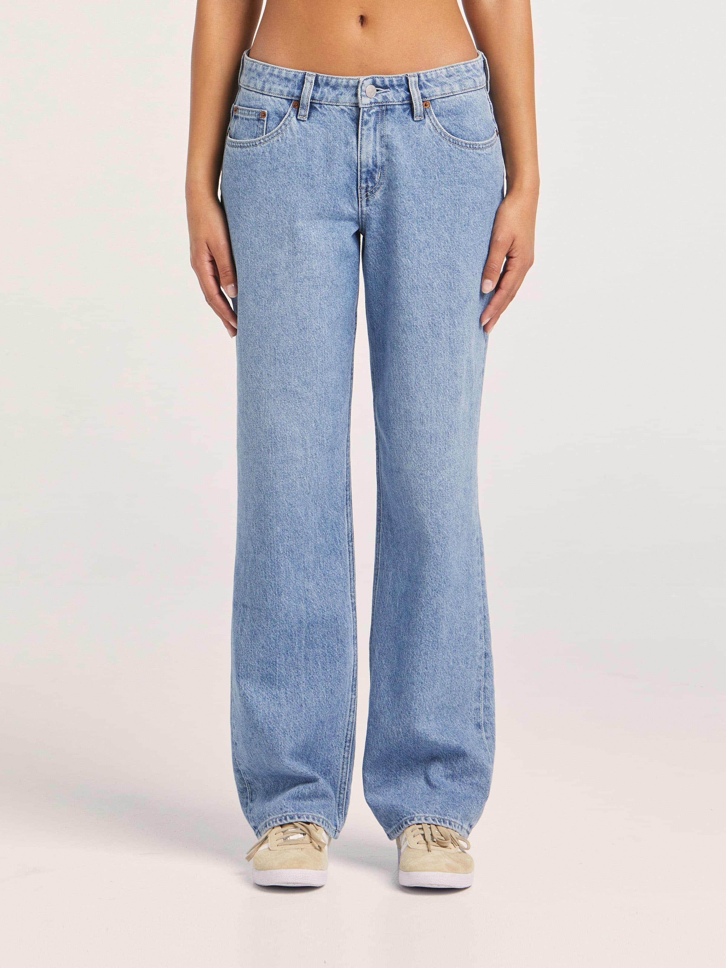 Low Vintage Baggy Jean In Blue Devotion Denim - Just Jeans Online