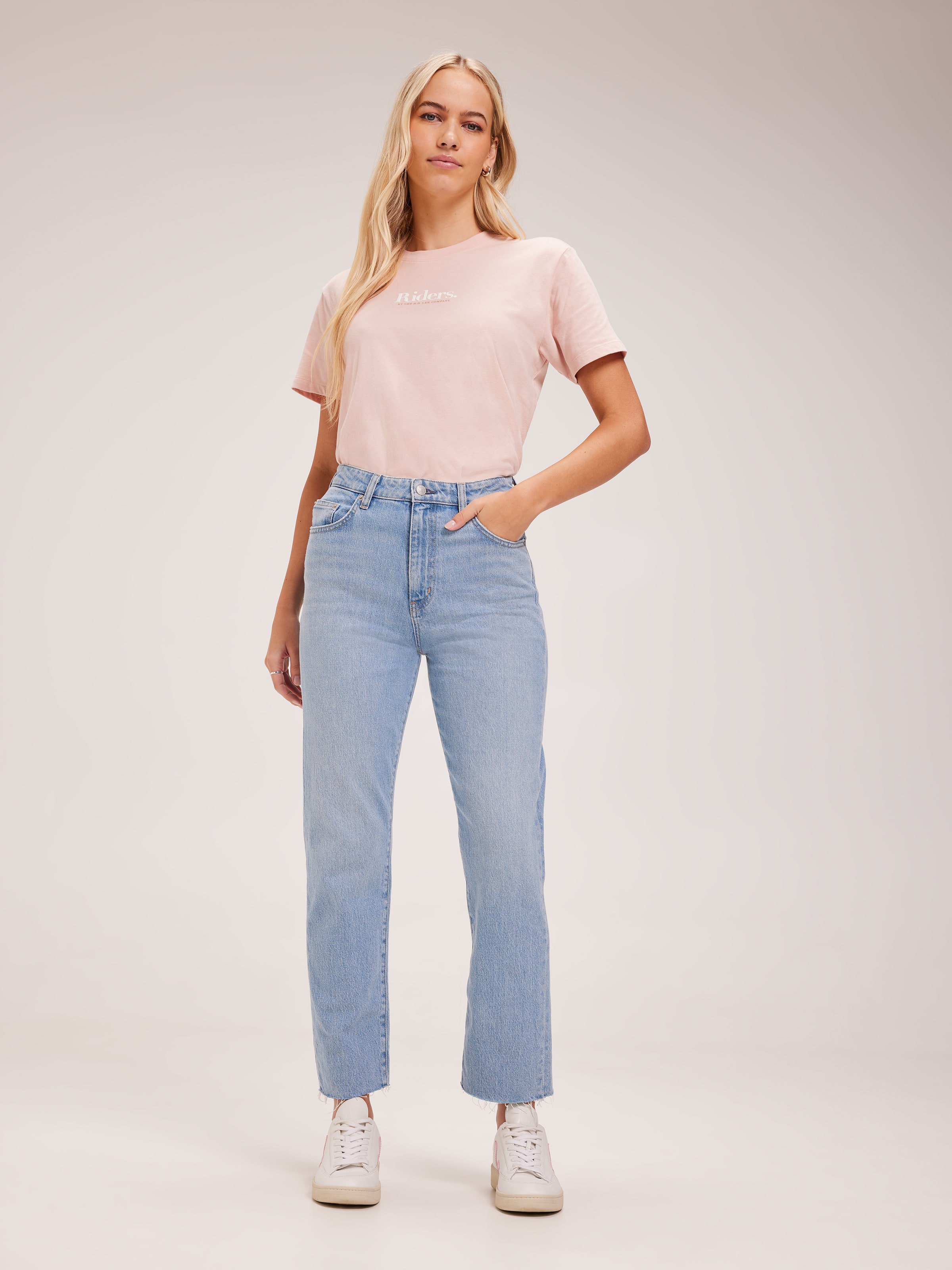 Hi Straight Cropped In Blue Star - Just Jeans Online